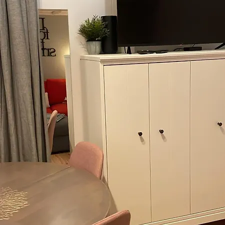 Hanna&rita In The Centre Lonyay 42a 3rd Floor In The Back Yard *